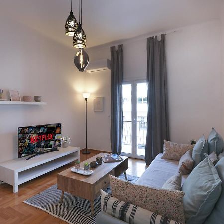 Beautiful Athenian Apartment Next To The Center Exteriör bild