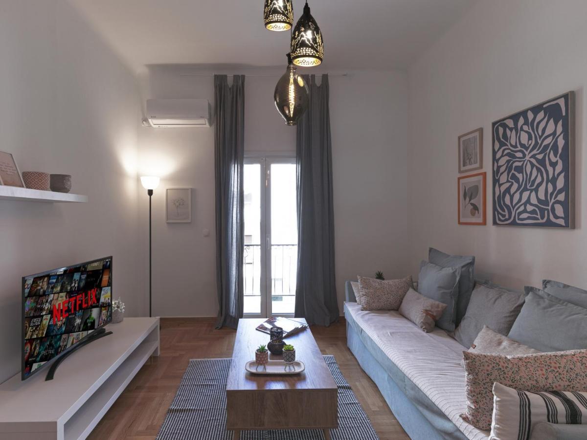 Beautiful Athenian Apartment Next To The Center Exteriör bild